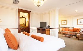 Plaza Grande Hotel